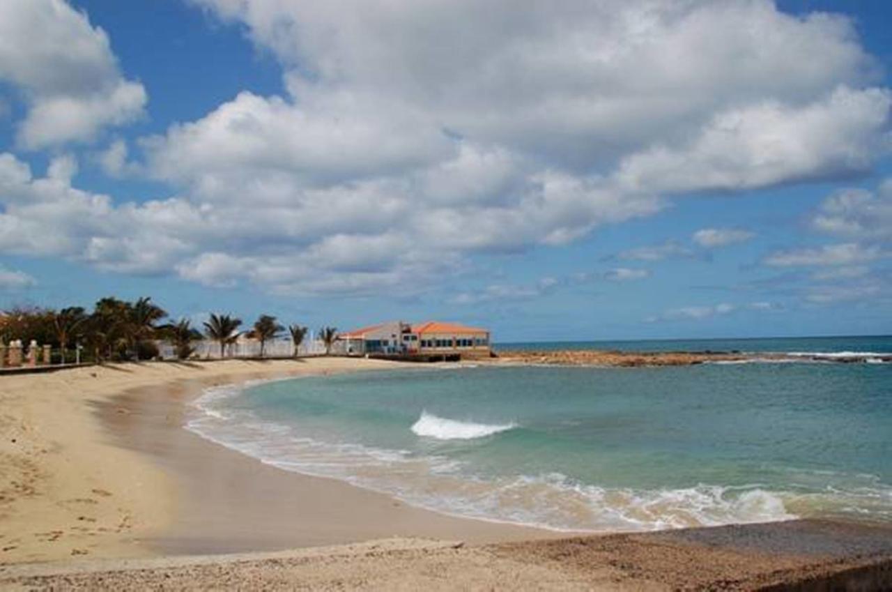Hostels Holiday Cape Verde ซังตามาเรีย ภายนอก รูปภาพ